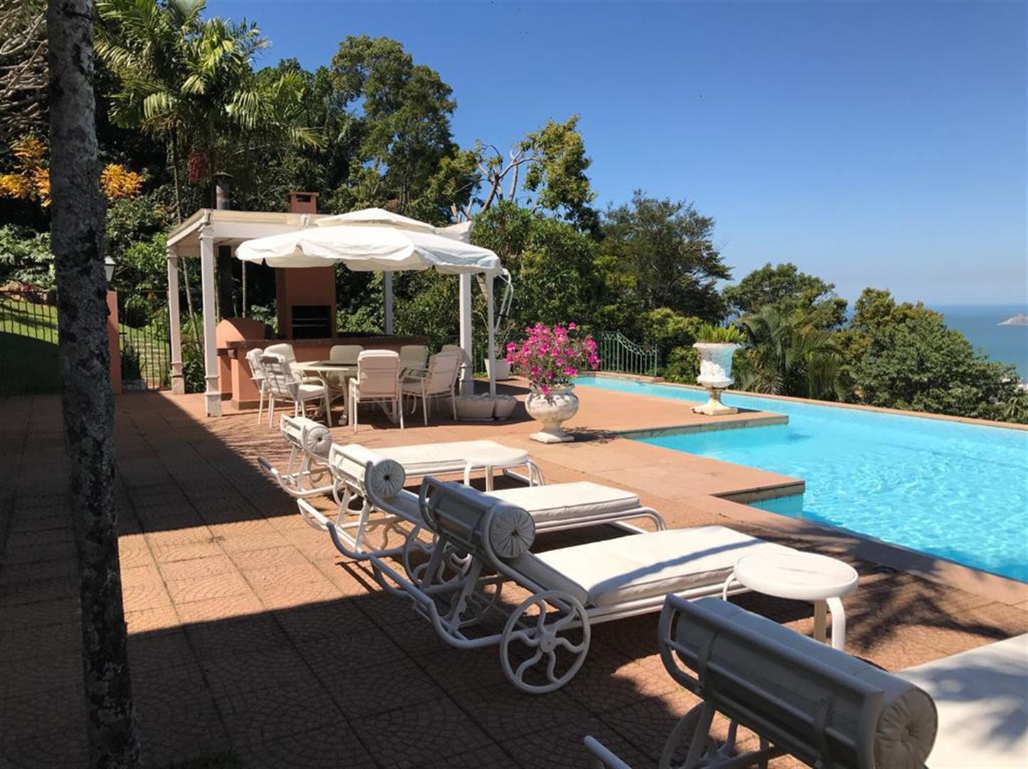 MANSÃO EXCLUSIVA NA GÁVEA COM VISTA DESLUMBRANTE PARA O MAR